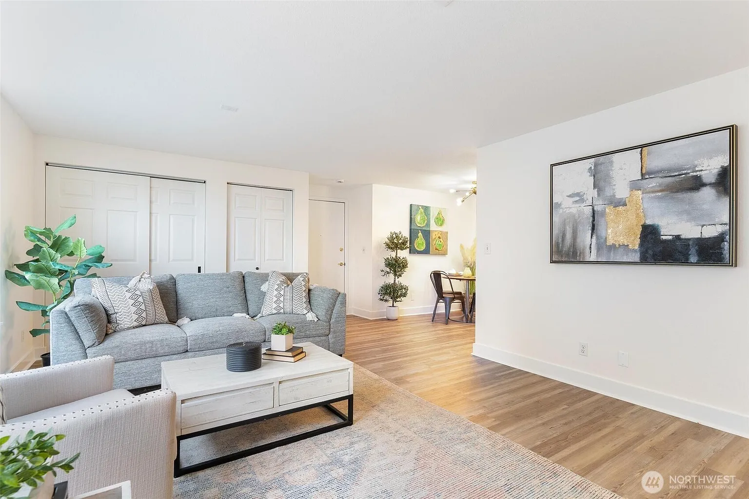 3209 Hoyt Avenue #201 photo 1