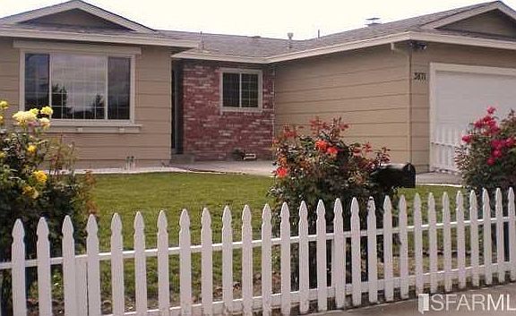 2nd image of 3871 Saint Moritz Dr