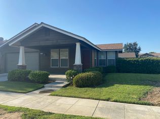 353 W Sasaki Ave, Reedley, CA 93654