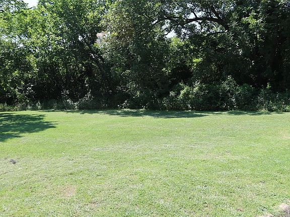 5th image of 2213 Woodberry Dr Lot 17