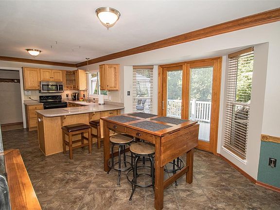 5th image of 3549 Summerlyn Dr
