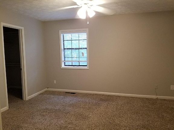 2nd image of 1935 Patterson Ct