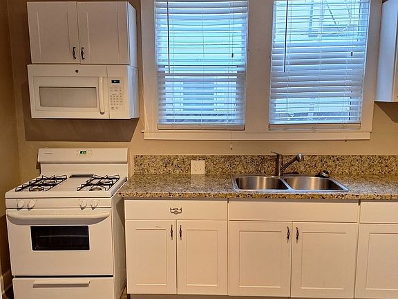 4th image of 1814-1818 & 1820 T St #1818