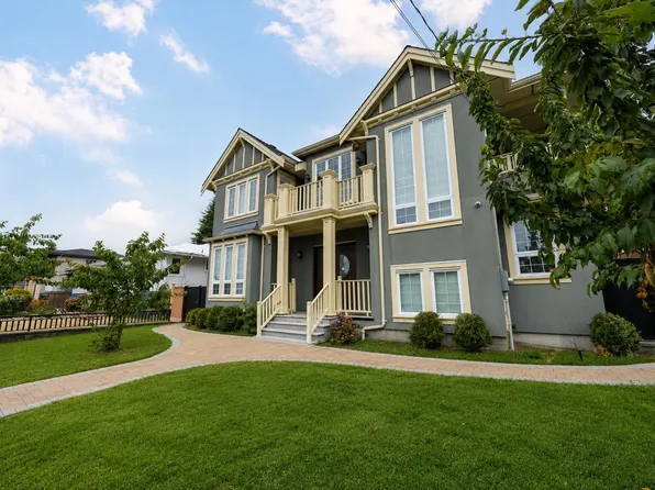 5399 Carson St, Burnaby, BC V5J 2Z3
