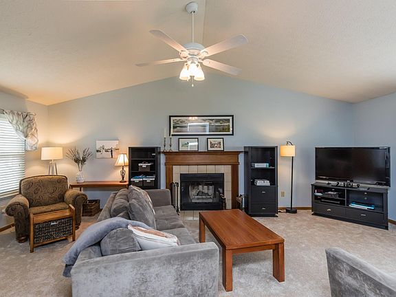 5th image of 9029 Newmills Ln