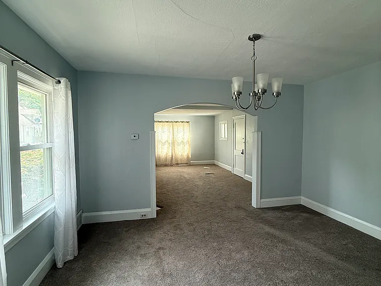 1333 Gladys Ave #UP — Photo 3