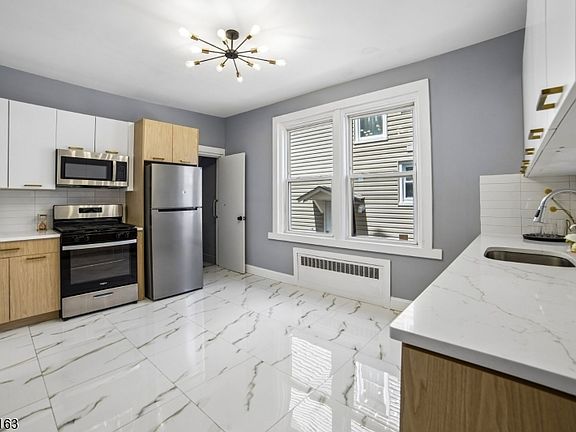 2nd image of 231 Williamson Ave