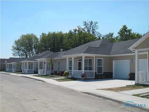 4th image of 1746 Brooklynn Park