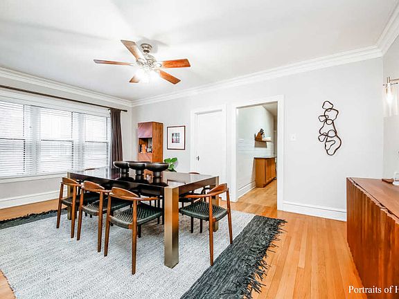 3rd image of 124 N Austin Blvd #3S
