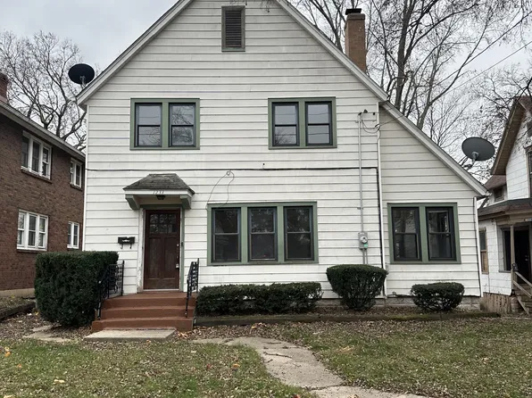 1233 Crosby St, Rockford, IL 61107