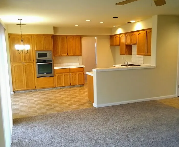 6220 Cameo Dr — Photo 7
