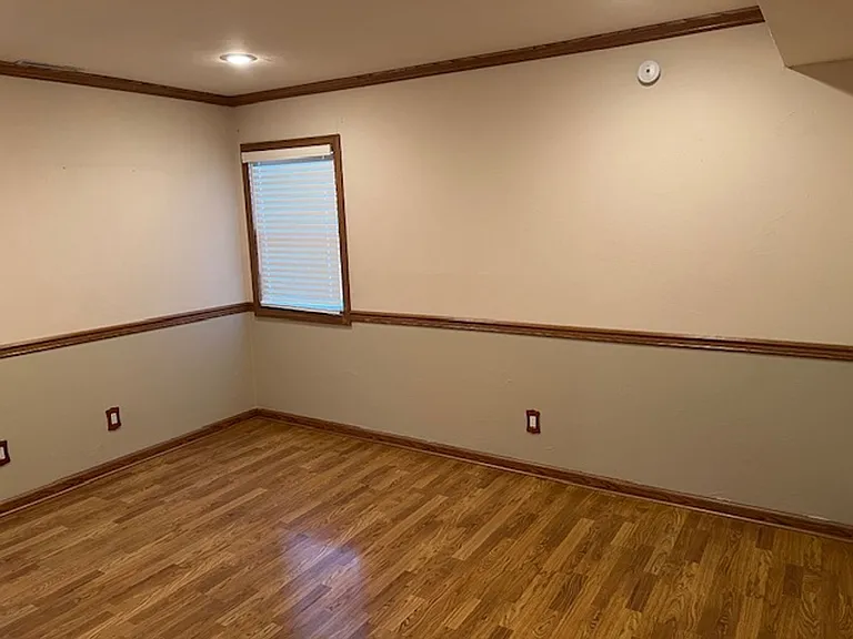 2316 E Broadway Ave — Photo 4