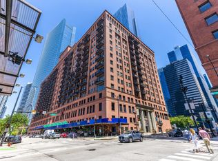 165 N Canal St APT 1205, Chicago, IL 60606