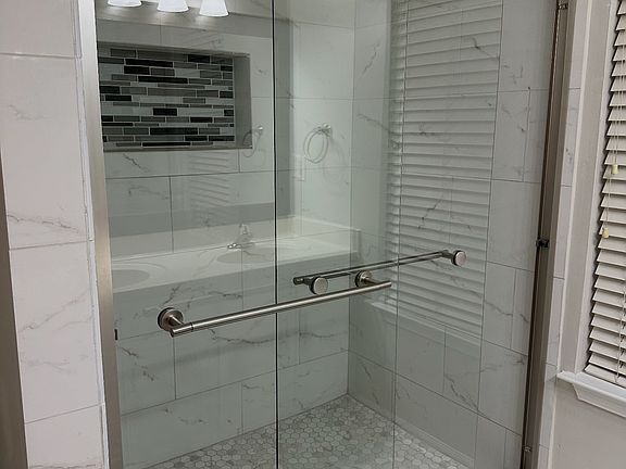 3rd image of 3309 Merlot Ct