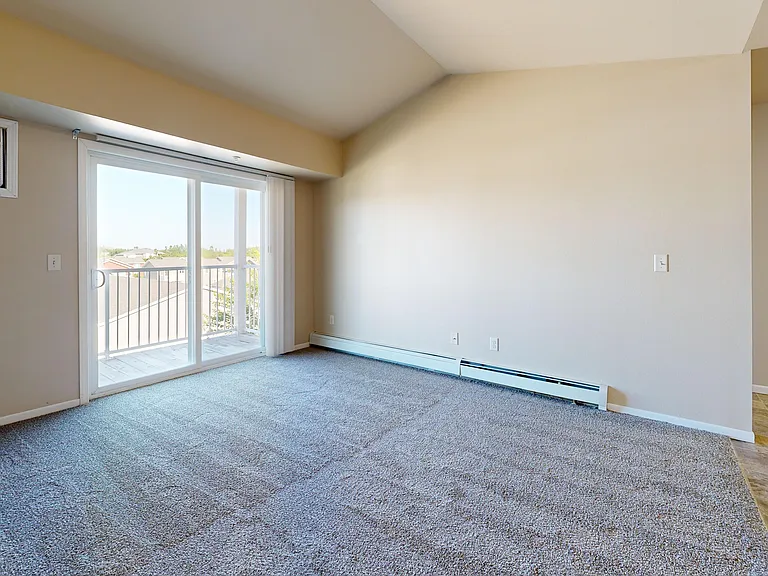 Lincoln Meadows Apartments — Photo 38