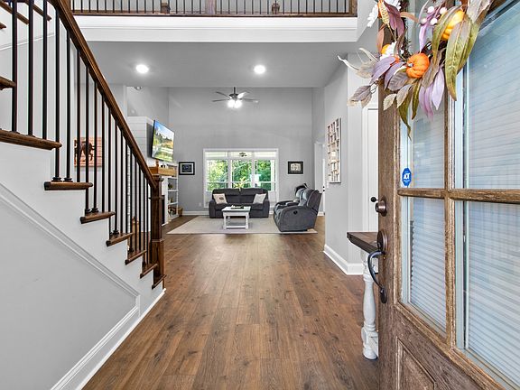 5th image of 1105 Archibald Dr