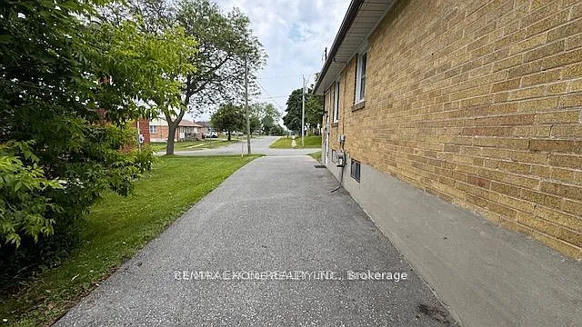 328 Jasper Ave — Photo 22