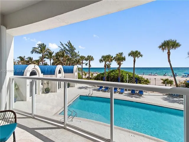 18671 Collins Ave #202 — Photo 15