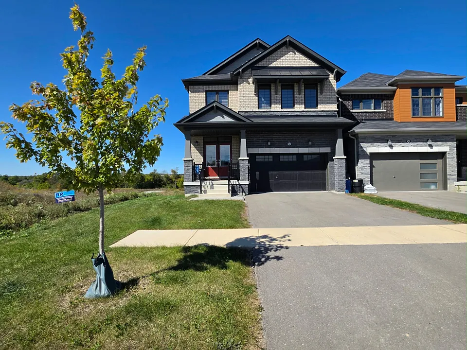 92 Hawick Cres