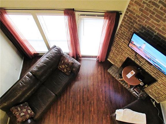 5th image of 9910 Royal Ln APT 108