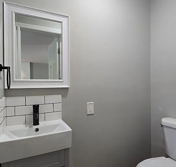 3459 Bloomingdale Rd #6 — Photo 10
