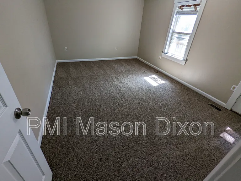 944 Fern Trl — Photo 5