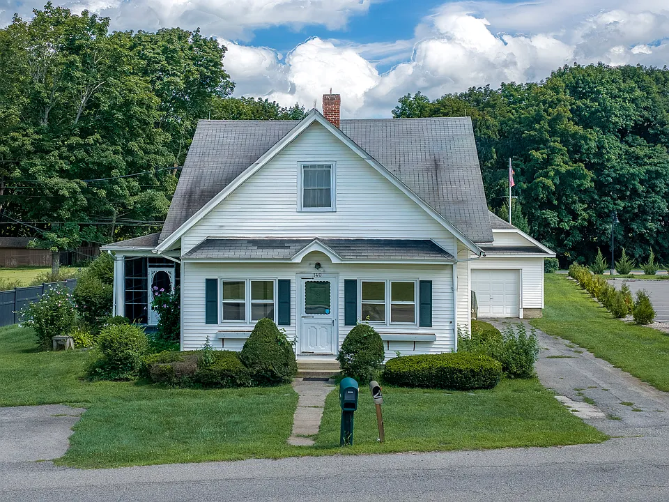 140 E Main St #1