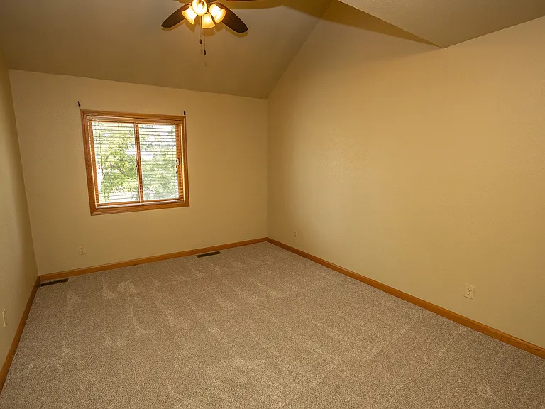 1015 Madison St — Photo 14