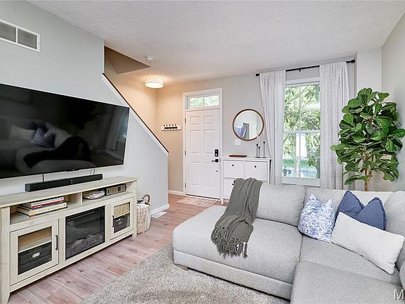 3rd image of 3585 S New Town Ave