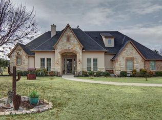 101 Big Jake Ct, Weatherford, TX 76088