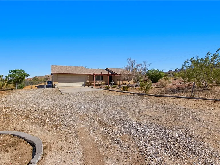 7273 Sunny Vista Rd — Photo 3