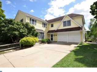 101 Wayside Ct, Delran, NJ 08075