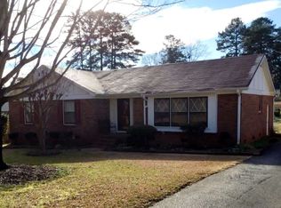 227 Saint Matthews Ln, Spartanburg, SC 29301