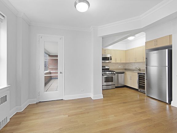 5th image of 41 Park Ave APT 12C