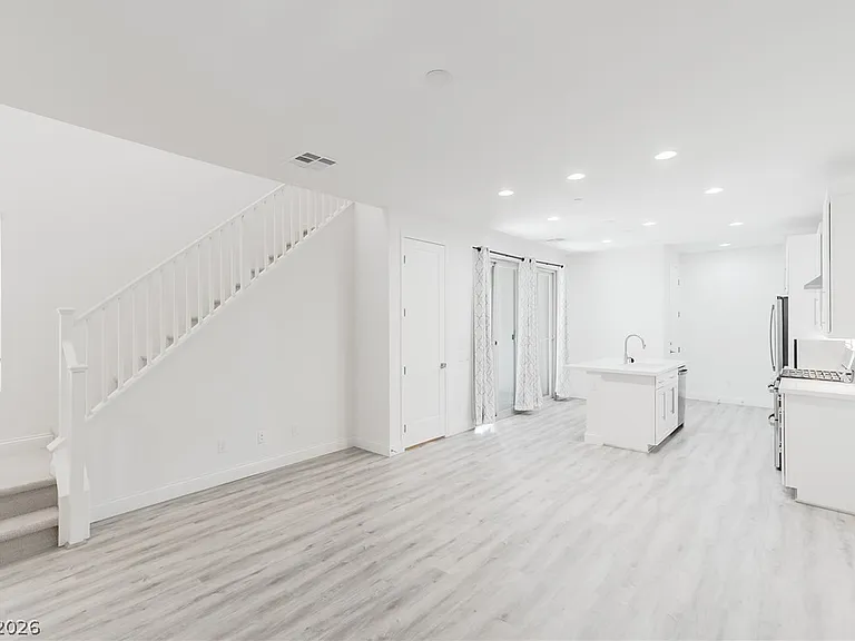 11648 Bearpaw Meadow Ave — Photo 6