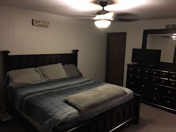 3rd image of 16748 Merrill Ave