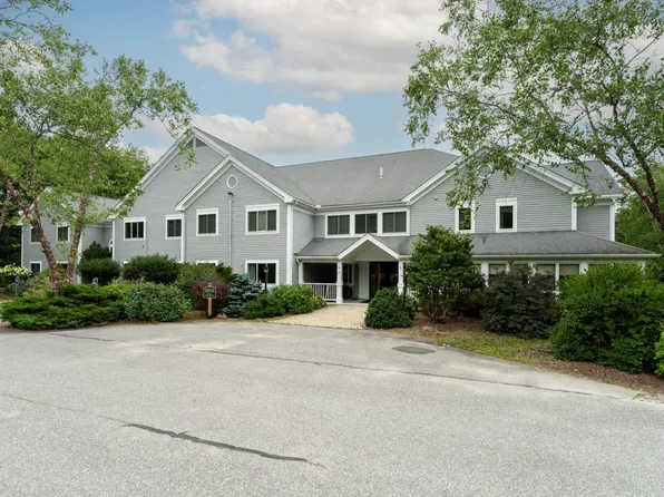 79 E Ridge Road #208, Southwest Harbor, ME 04679