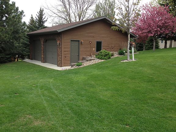 Double Stall DETACHED