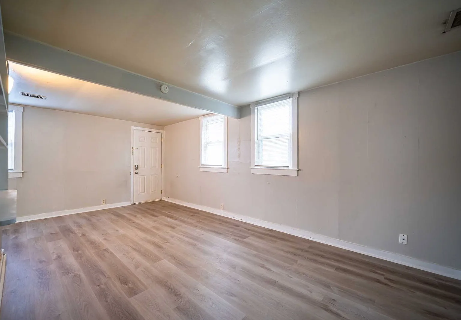 2 bed, 1.0 bath, $1,399 — Photo 3