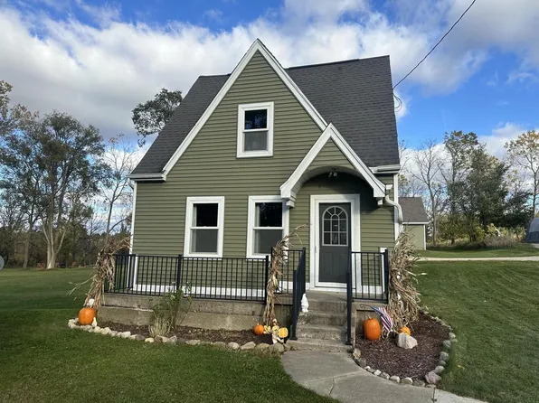 N4874 County Road WS, Iron Ridge, WI 53035