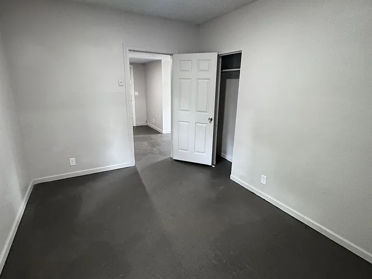 632 Taggart Ave — Photo 5