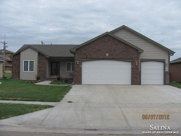 1st image of 1019 Piercy Ct