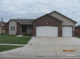 1019 Piercy Ct, Salina, KS 67401