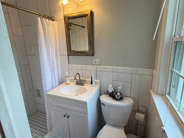 509 Cedarbrooke Ln — Photo 3
