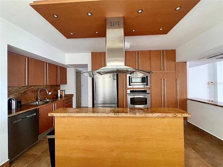 Luciano 1124 Ashford Avenue #6A — Photo 11