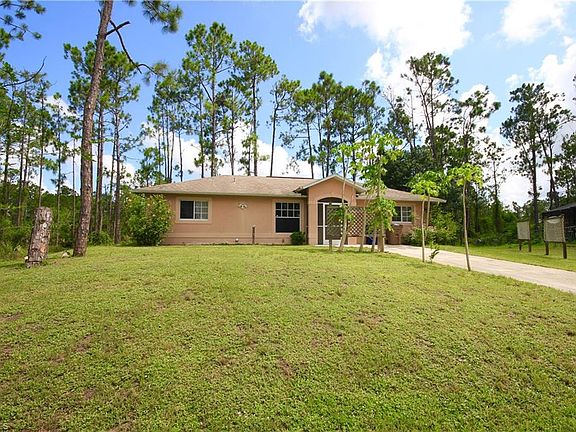 2nd image of 102 Oasis Ct