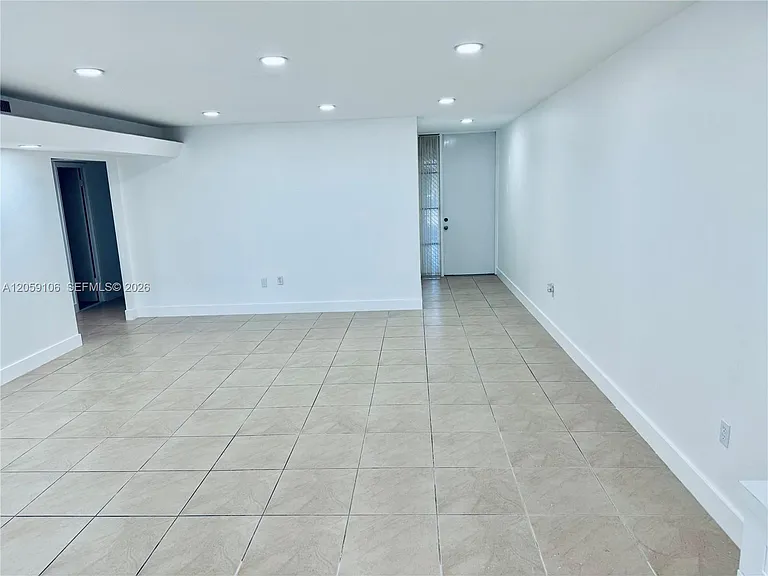 7011 Crown Gate Ct #0 — Photo 7