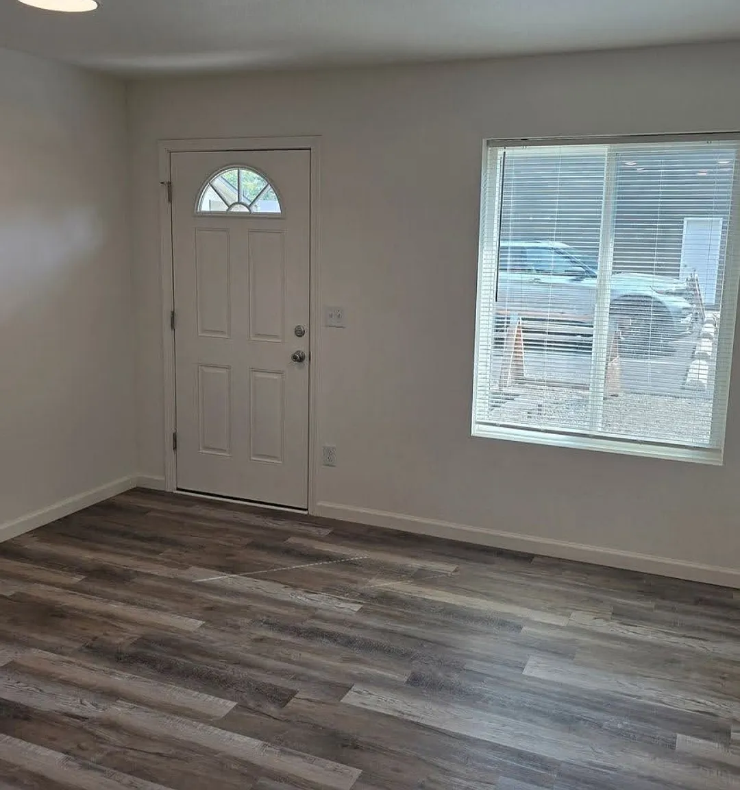 2 bed, 1.5 bath, $1,495 — Photo 3