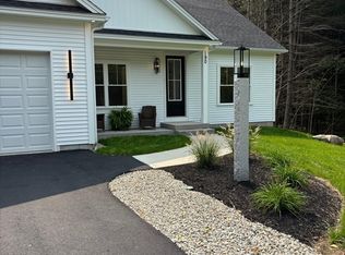 190 Whitins Rd, Sutton, MA 01590