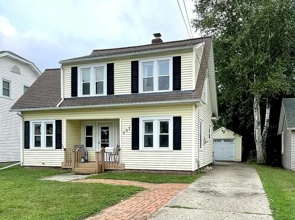 537 Fairfield Ave, Battle Creek, MI 49015